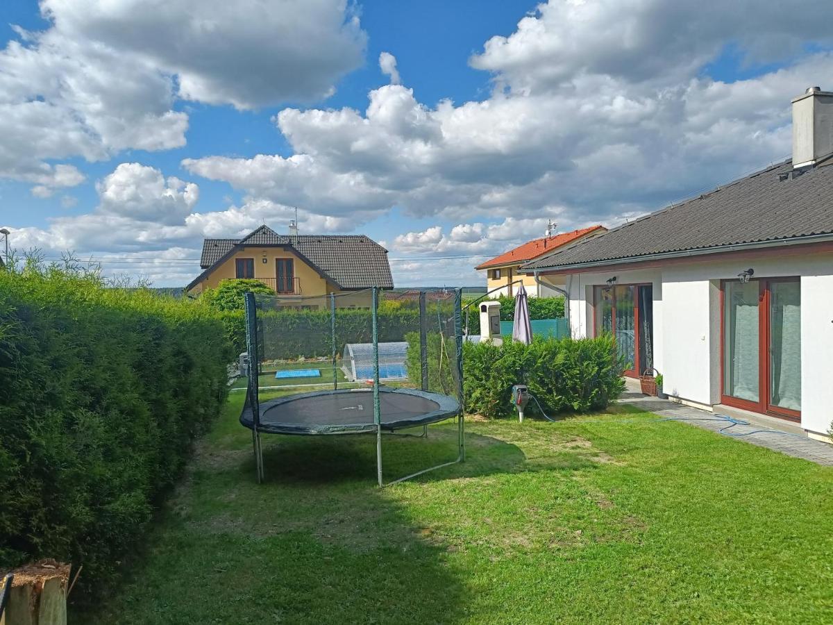 Relaxklub Villa S Wellness Tremosna Kültér fotó